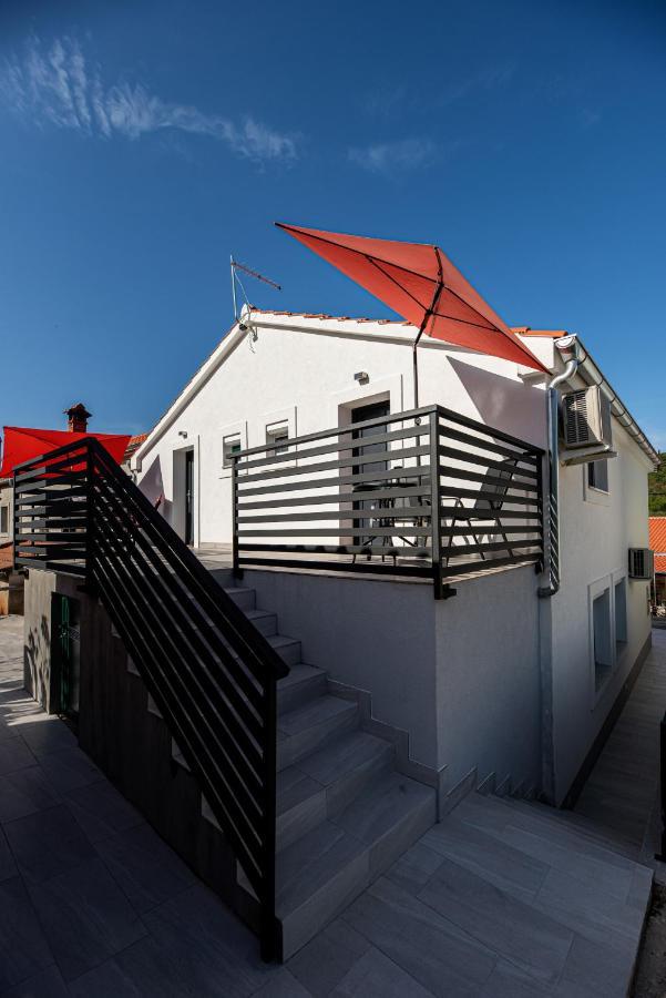 Appartement Il Dono Del Mare - Island Iz à Veli Iž Extérieur photo