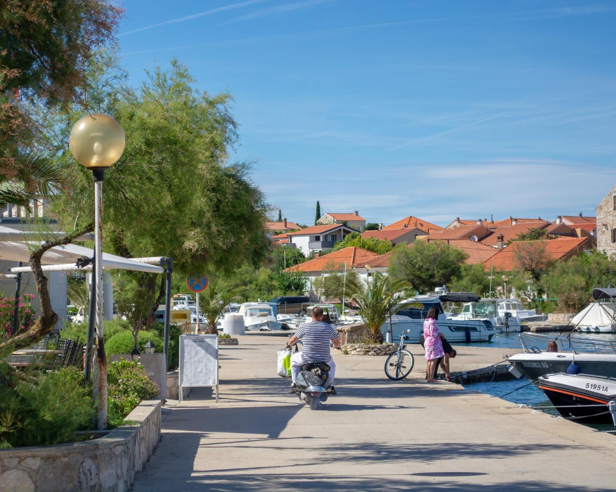 Appartement Il Dono Del Mare - Island Iz à Veli Iž Extérieur photo